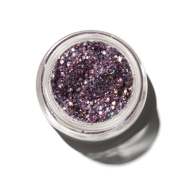 A Makeup Artist Taught Me How To Apply Glitter Makeup, and I’ve Never Felt More Confident