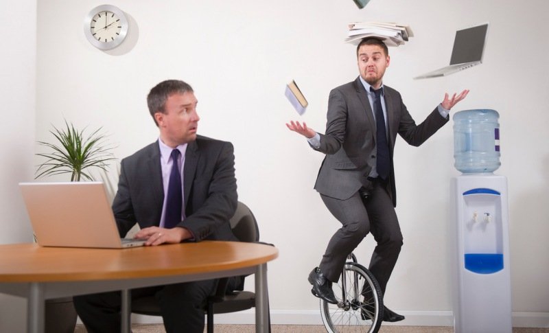 Multitasking Makes You Stupid: Single-Tasking Is Smarter