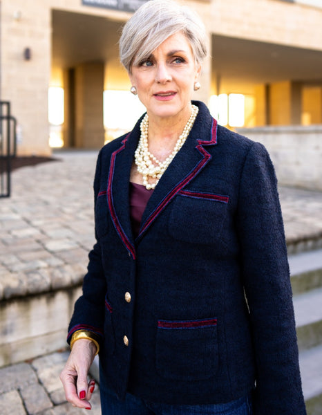 can you believe spring is four weeks away? yep, it’s time for spring cleaning, and i’m not just talking dusting off the furniture