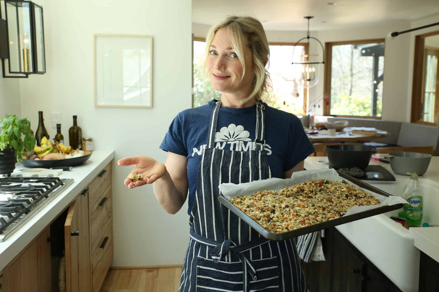 Emily Tries & Fails (& Then Actually Succeeds?) In Making Kids “Bars” & Then Shows You All The Blurry & Messy Photos Of The Process Because, Well, That’s Where We Are These Days