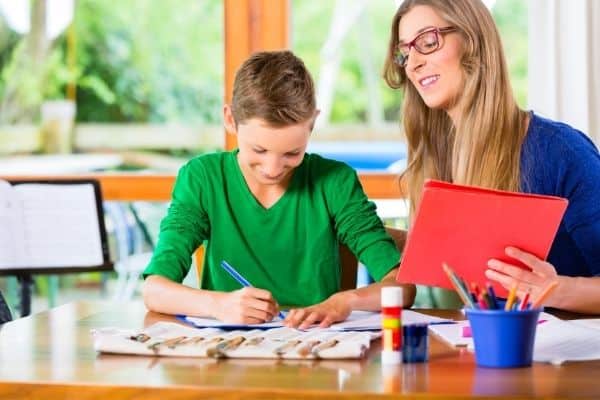 7 Ways to Help Your Homeschooler Get Organized